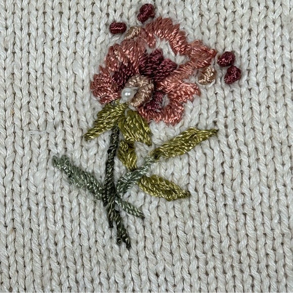 Carolyn Taylor Cream Embroidered Floral Cardigan - Picture 9 of 13